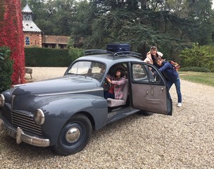 saison_2017_V 203 peugeot dans maison d'hotes de charme