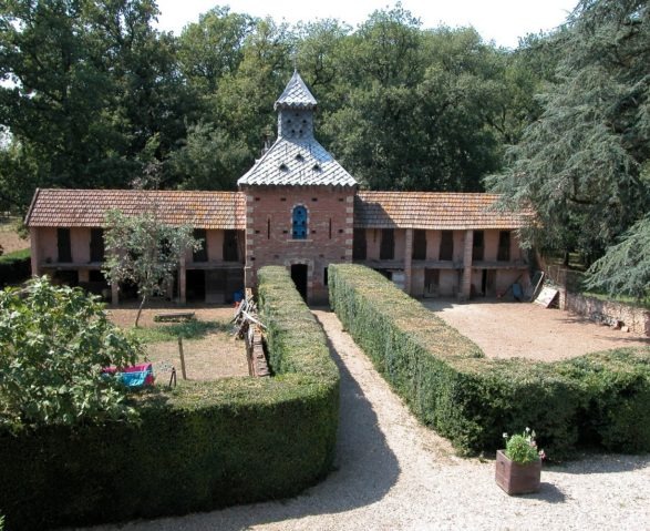 Pigeonnier-avant-travaux Pigeonnier-avant-travaux
