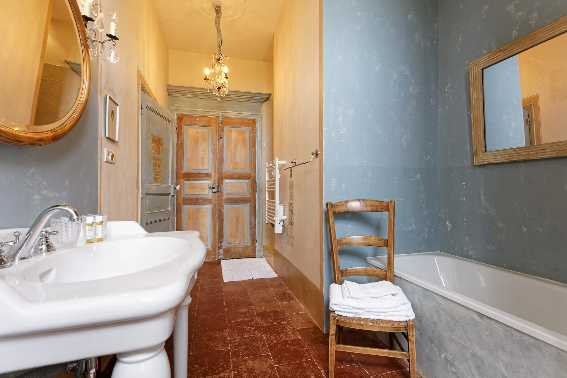 salle de bain chambre d hotes Lautrec chateau du buc