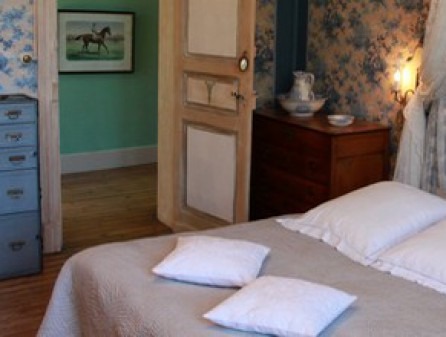 Chambre Bleue – chambre hotes de charme Chambre Bleue – chambre hotes de charme