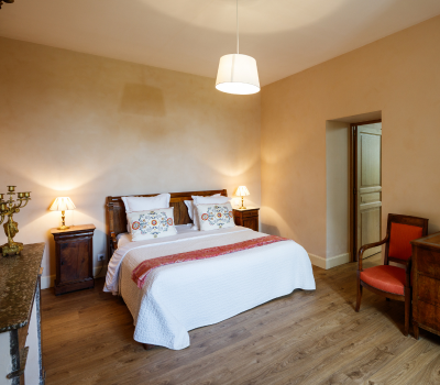 Chambre dans gîte de charme - Domaine du Buc