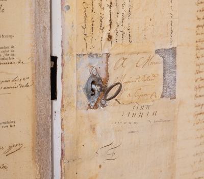 Domaine du Buc Écritures - Détail décoration