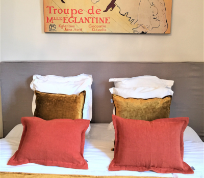 Domaine du Buc Lautrec - Détail tête de lit