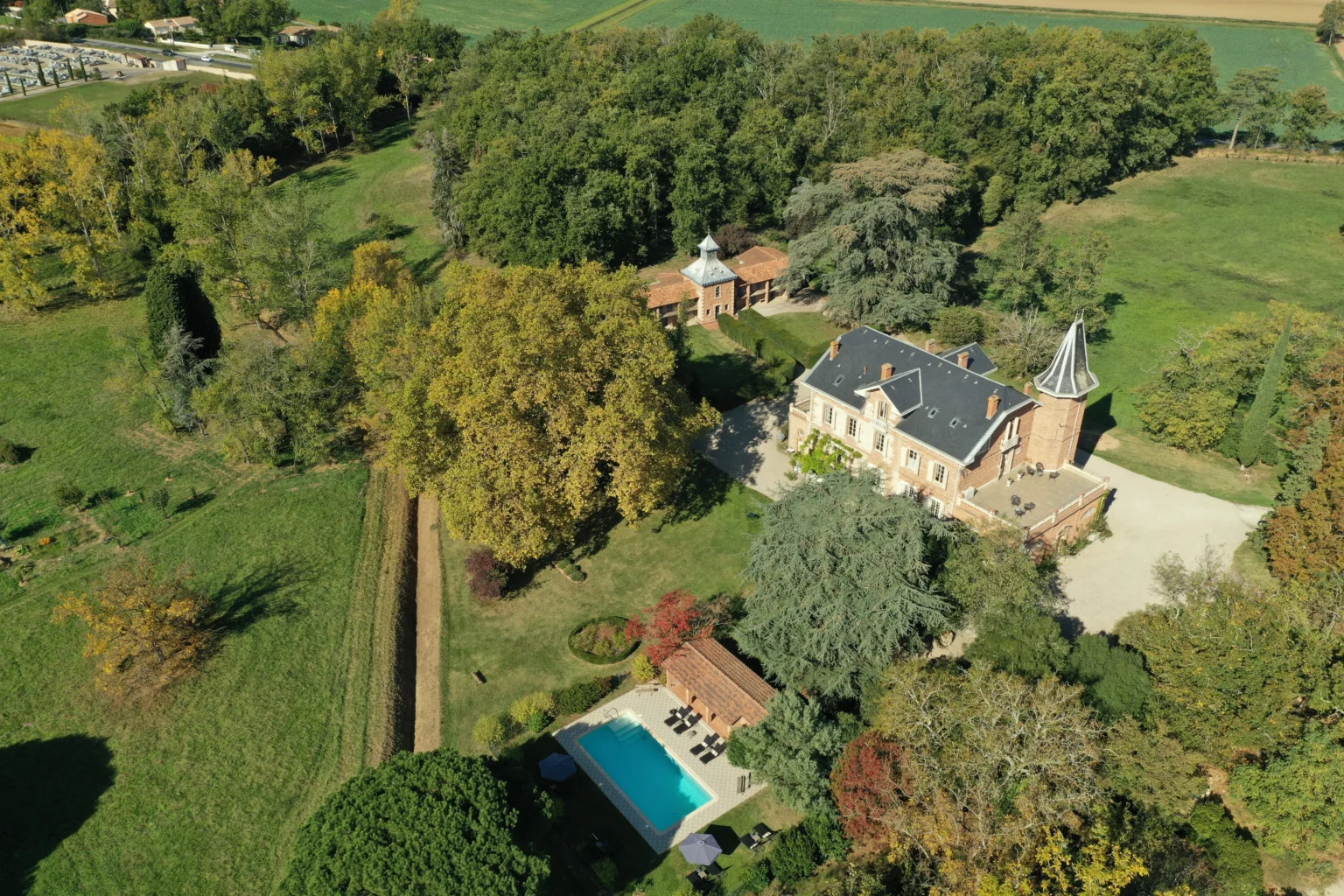 Ensemble-Domaine du Buc Parc et chateau