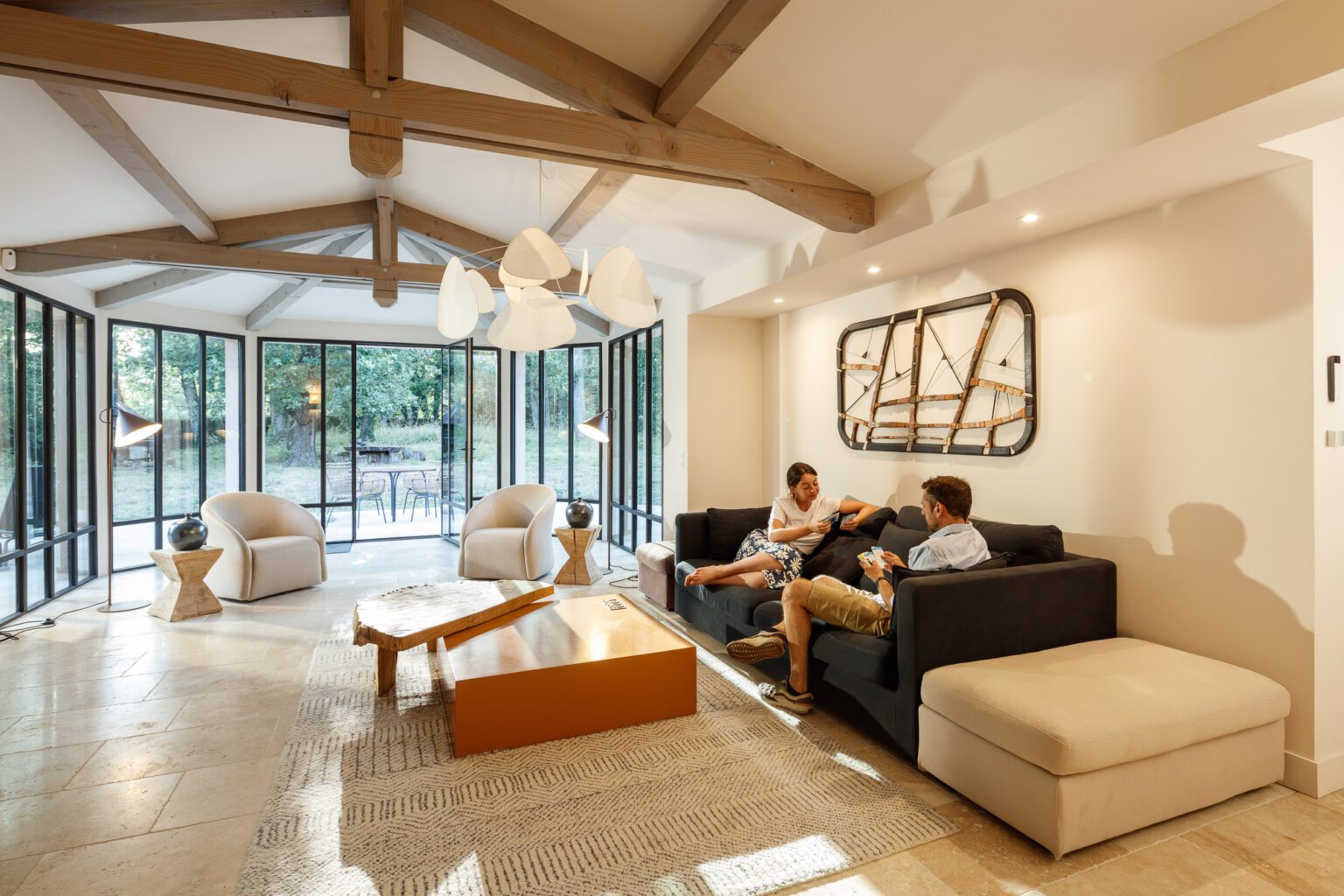 Salon-pigeonnier-gite-prestige-tarn