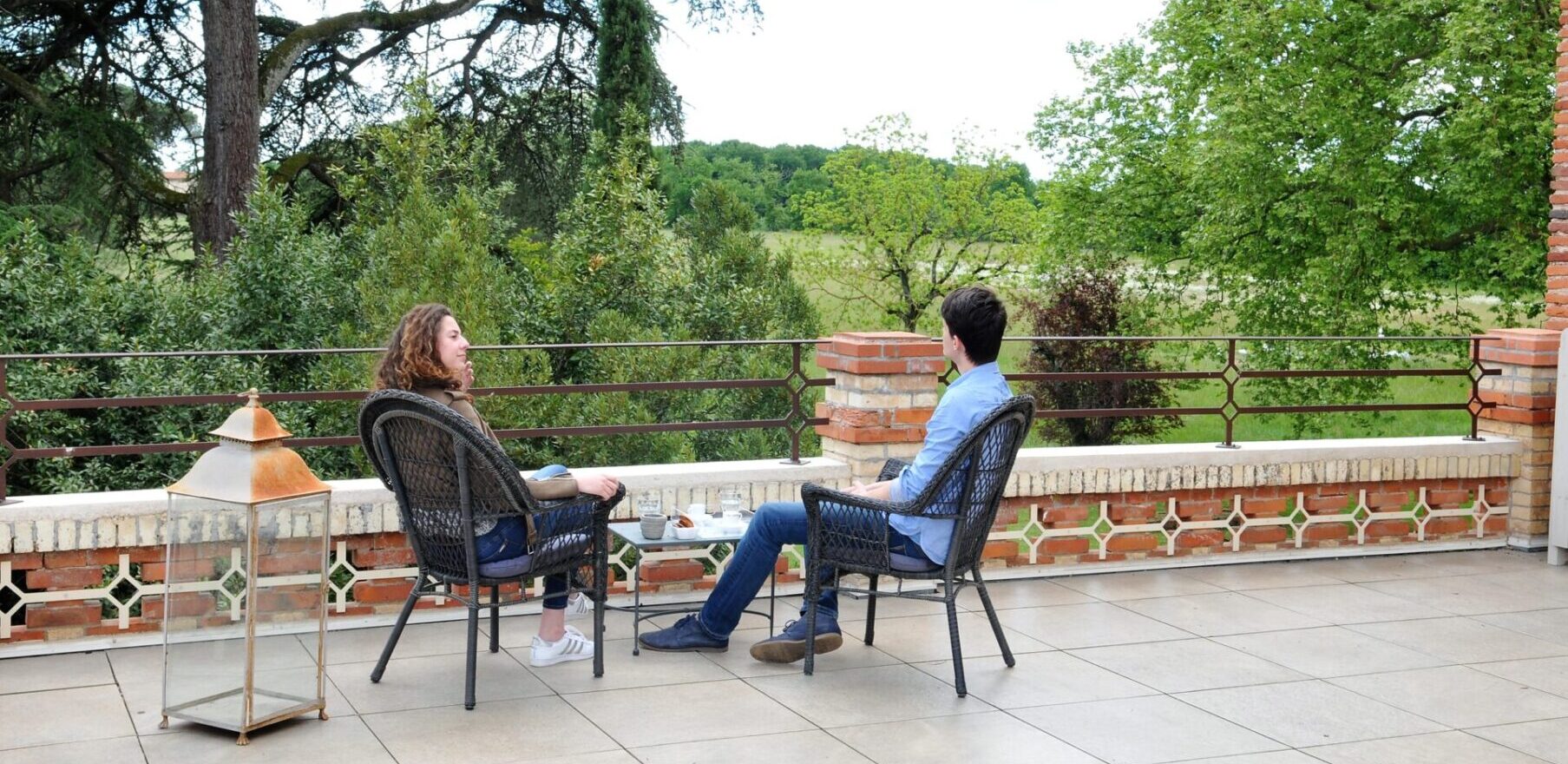 terrasse est domaine du Buc chambres d hotes albi tarn